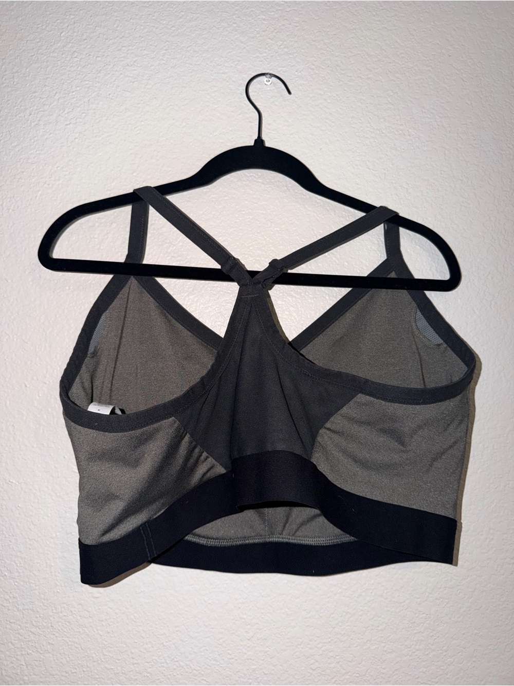 Nike Indy Women's Light-Support Padded V-Neck Sports Bra. - Picture 2 of 3